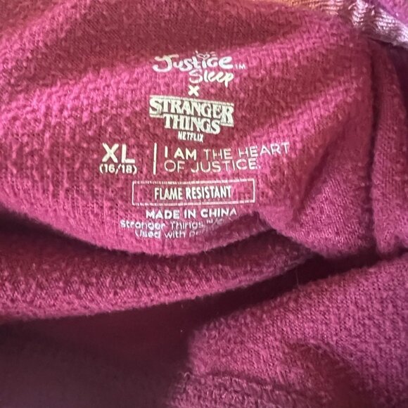 Justice x Stranger Things Hawkins Tigers Pajama Set Girls XL 16/18 - Picture 5 of 6